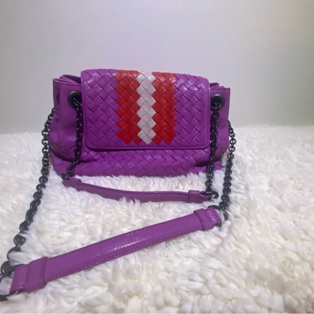 ✅💯Authentic With COA CERT Bottega Veneta 
Purple Red shoulder bag